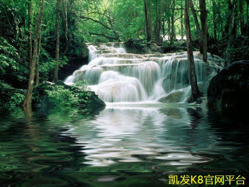 凱發(fā)K8官網(wǎng)平臺(tái)注冊(cè)道路護(hù)欄的美觀與實(shí)用