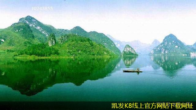 電池?zé)艄庾o(hù)欄在交通管理中的應(yīng)用